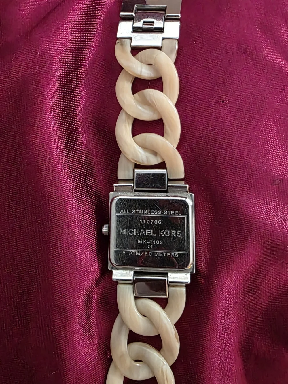 Michael Kors small link case